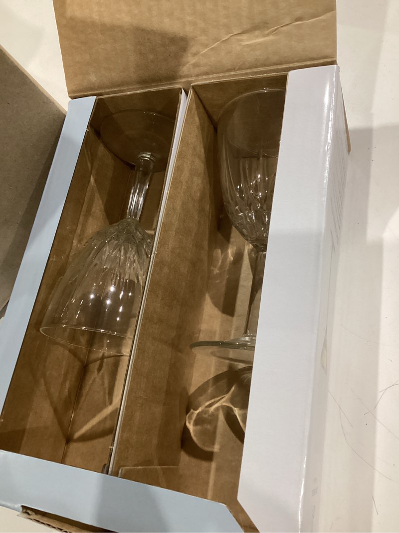 Condition photo showing Good Condition for ZWIESEL GLAS Pure Sauvignon Blanc White Wine Glass (Set of 2), Wine Glasses for White Wine, Dishwasher-Safe Tritan Crystal Glasses, Made in Germany (14 Ounce) Set of 2 Sauvignon Blanc White Wine Glass