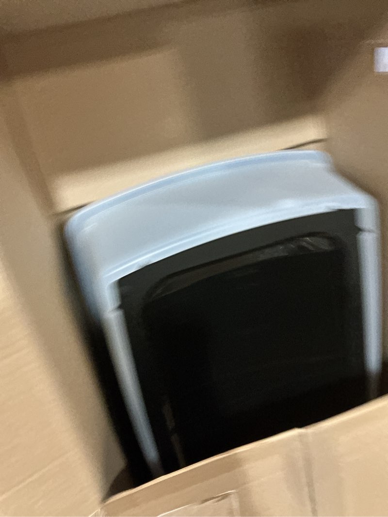 Condition photo showing Good Condition for iris usa cat litter box xx-large open top with high sided walls tall scatter shield scoop included easy clean plastic pan for big cats kittens multi-cat households 30"l x 20"w x 14"h black xxl black