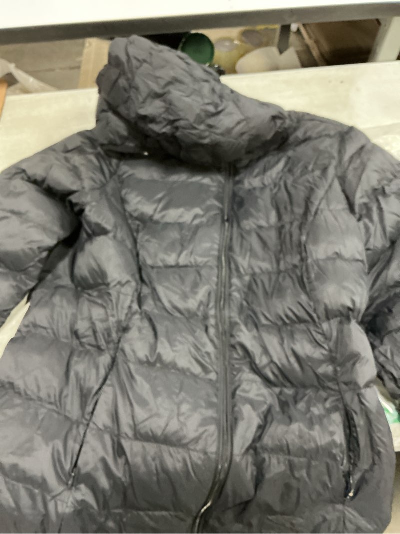 Condition photo showing Good Condition for Amazon Essentials womens Lightweight Water-Resistant Packable Hooded Puffer Coat (Available in Plus Size) Large Black