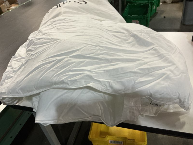 Condition photo showing Good Condition for all-season premium down alternative comforter, king/cal king, white