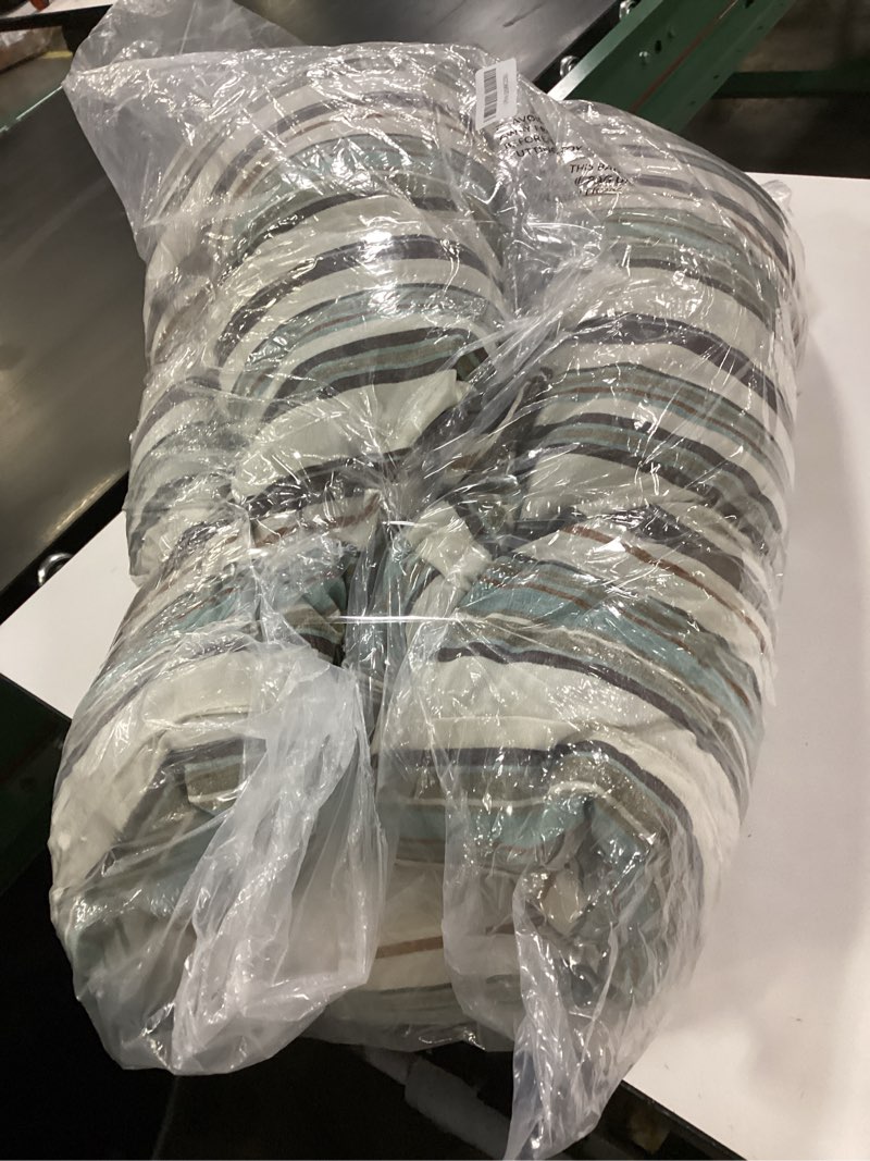 https://lotting-media.assets.bidfta.com/lotting_6eee41aa-e68e-4c9f-928d-e648b726f2dc