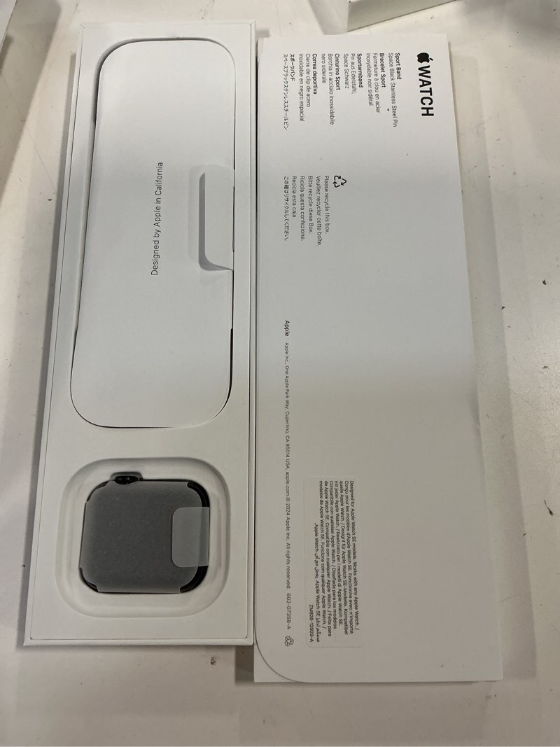 Condition photo showing Good Condition for Apple Watch SE 3 [GPS 40mm] Smartwatch with Midnight Aluminum Case with Midnight Sport Band - S/M. Fitness and Sleep Trackers, Heart Rate Monitor, Always-On Display, Water Resistant Midnight Aluminum Case with Midnight Sport Band 40mm case + Small/Medium band GPS Without AppleCare+