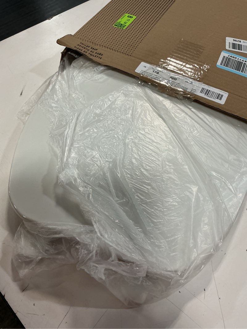 Condition photo showing Good Condition for bemis 170 durable plastic toilet seat, elongated, white