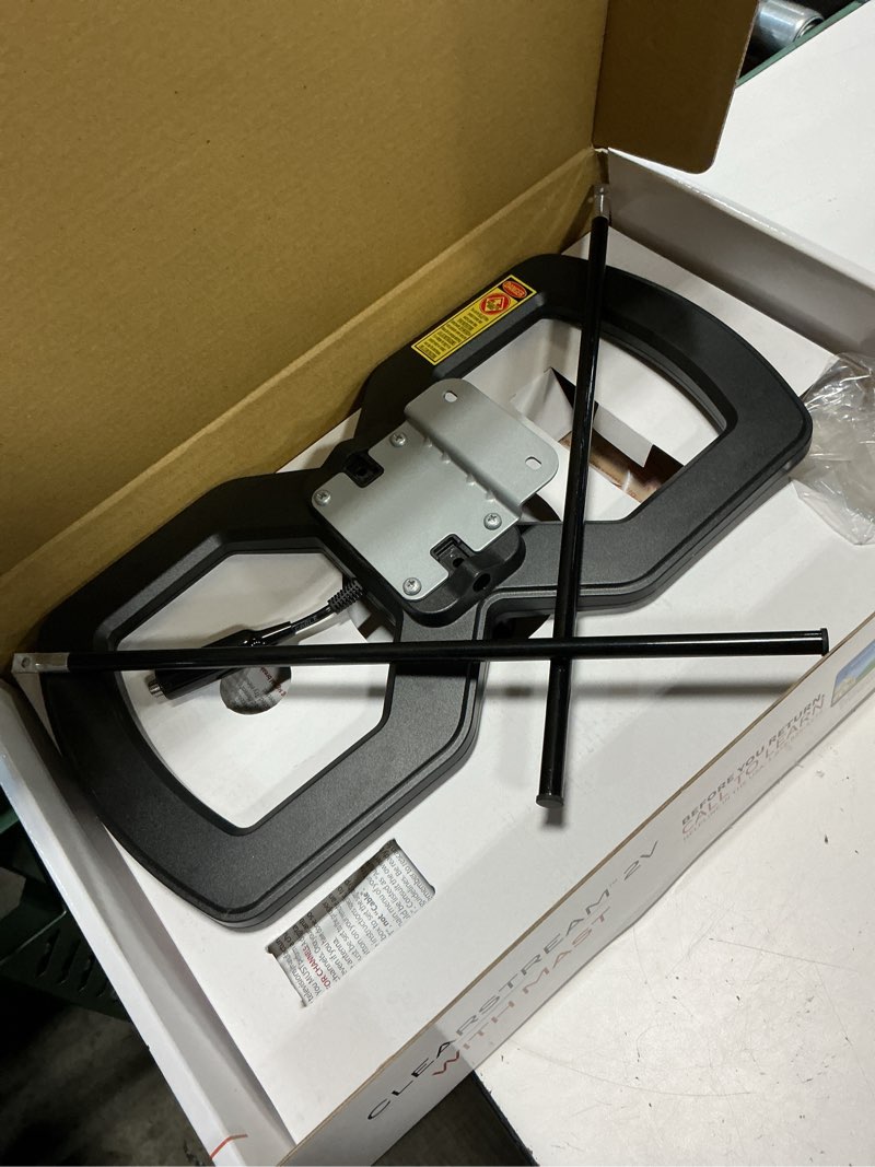 Condition photo showing Good Condition for antennas direct clearstream 2v indoor outdoor tv antenna uhf vhf multi-directional, 60+ mile range, 4k 8k uhd, nextgen tv – w/reflector, 20-inch mast mast + reflector