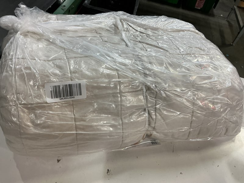 Condition photo showing Good Condition for quince european linen box quilt set, king/cal king, sand