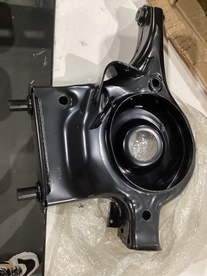 Condition photo showing Good Condition for newyall rear left lower rearward suspension control arm with inner bushing for nissan altima sedan 2013-2021