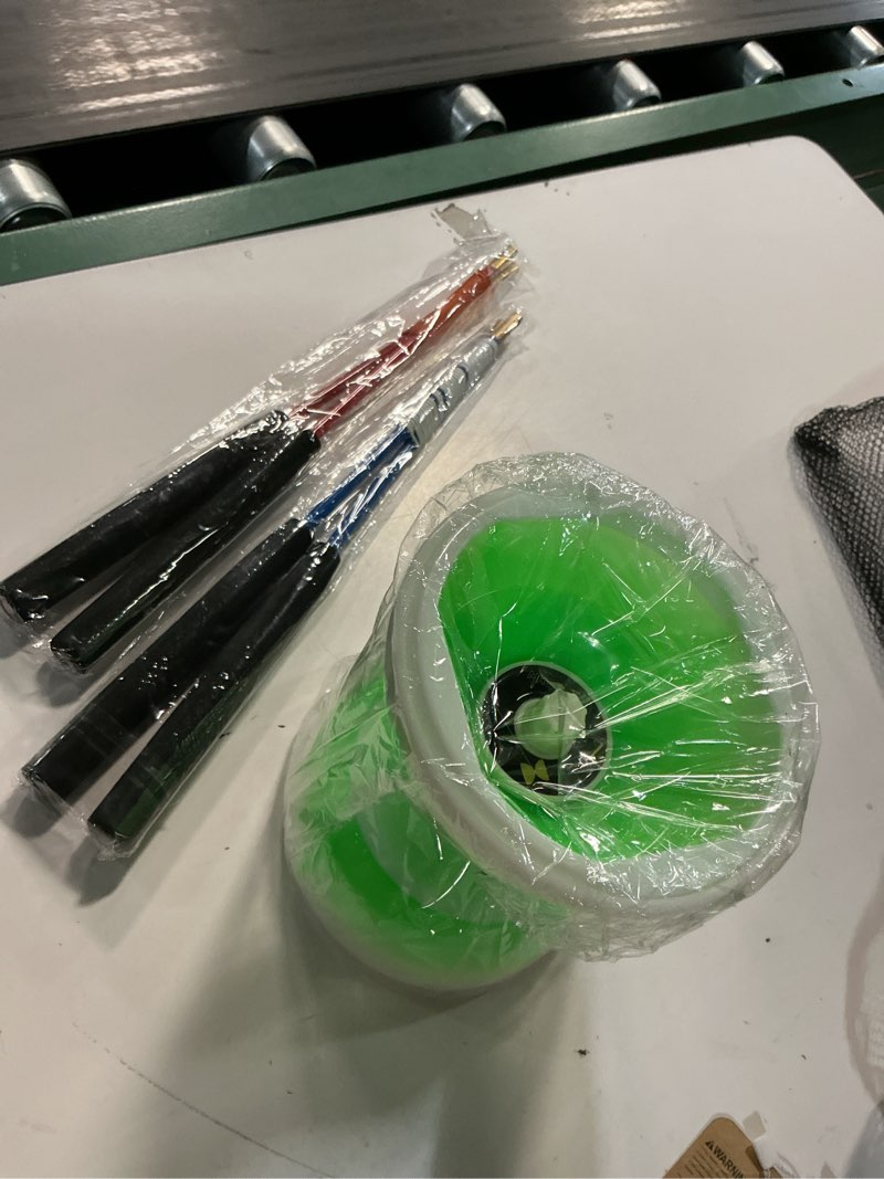 Condition photo showing Good Condition for magicyoyo diabolos- each with 2 paris diabolo sticks(blue + green white)