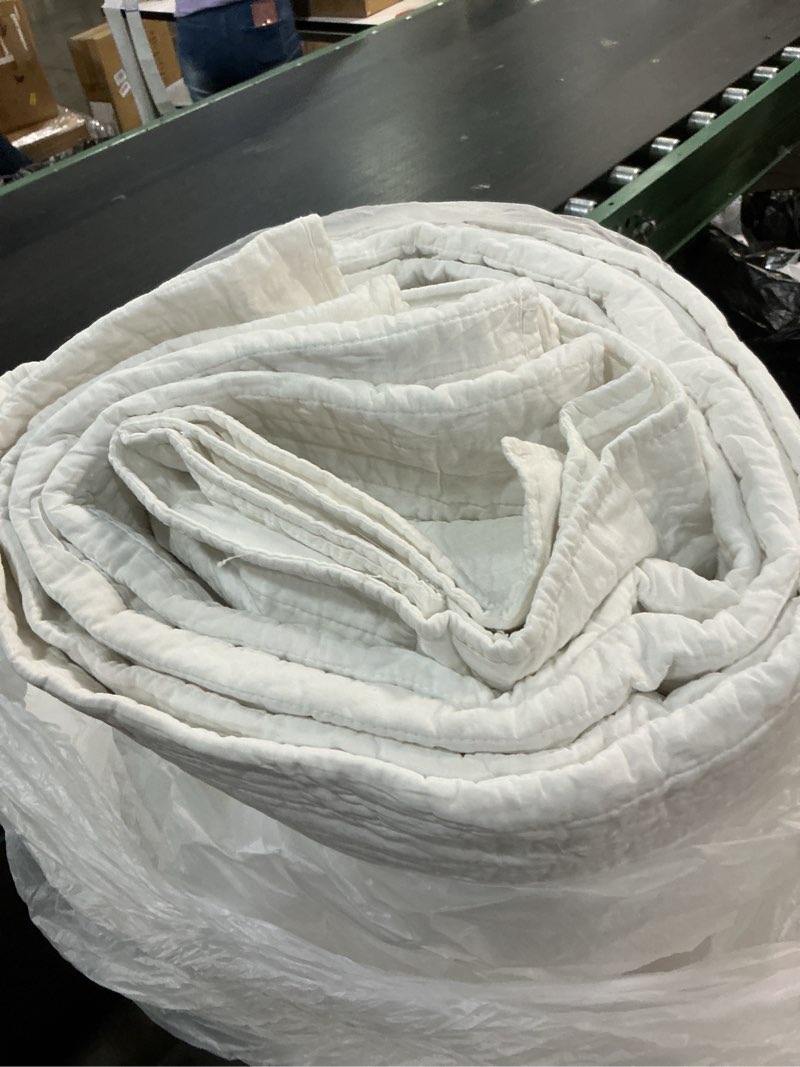 Condition photo showing Good Condition for love's cabin king size cotton quilt set, 100% cotton fabric striped textured coverlet with crinkled look, lightweight quilted bedspread for all season, includes 2 pillow shams, white | lightweight, cotton fabric, soft, breathable white king(106"x96"?