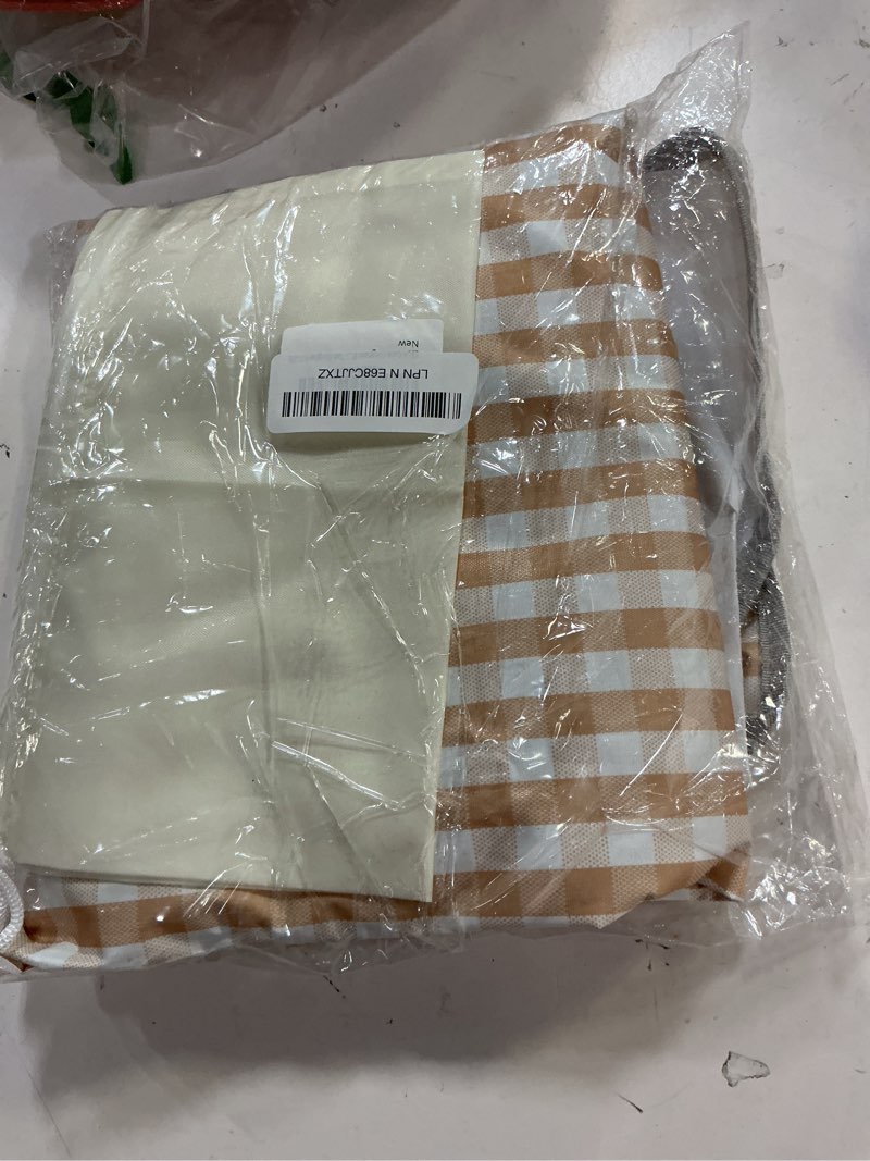 Condition photo showing Good Condition for esla cute gingham picnic blanket, waterproof foldable, in large 80x60in and extra large 80x80in, portable compact beach blanket, oversized xl outdoor mat, tan gingham tan large
