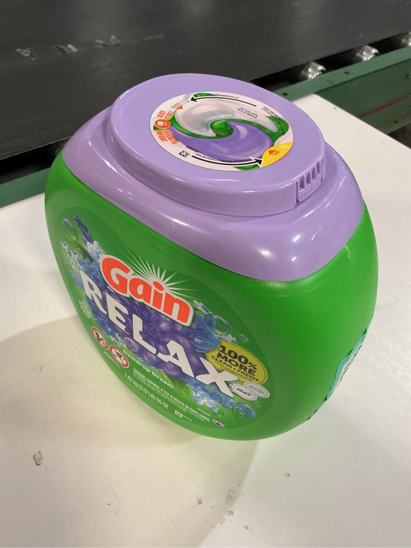 Condition photo showing New/Like New for Gain Super Flings Laundry Detergent Pacs, 32 Count, Dewdrop Dream scent, irresistibly clean and fresh washing detergent laundry soap pacs 1 Count (Pack of 32)