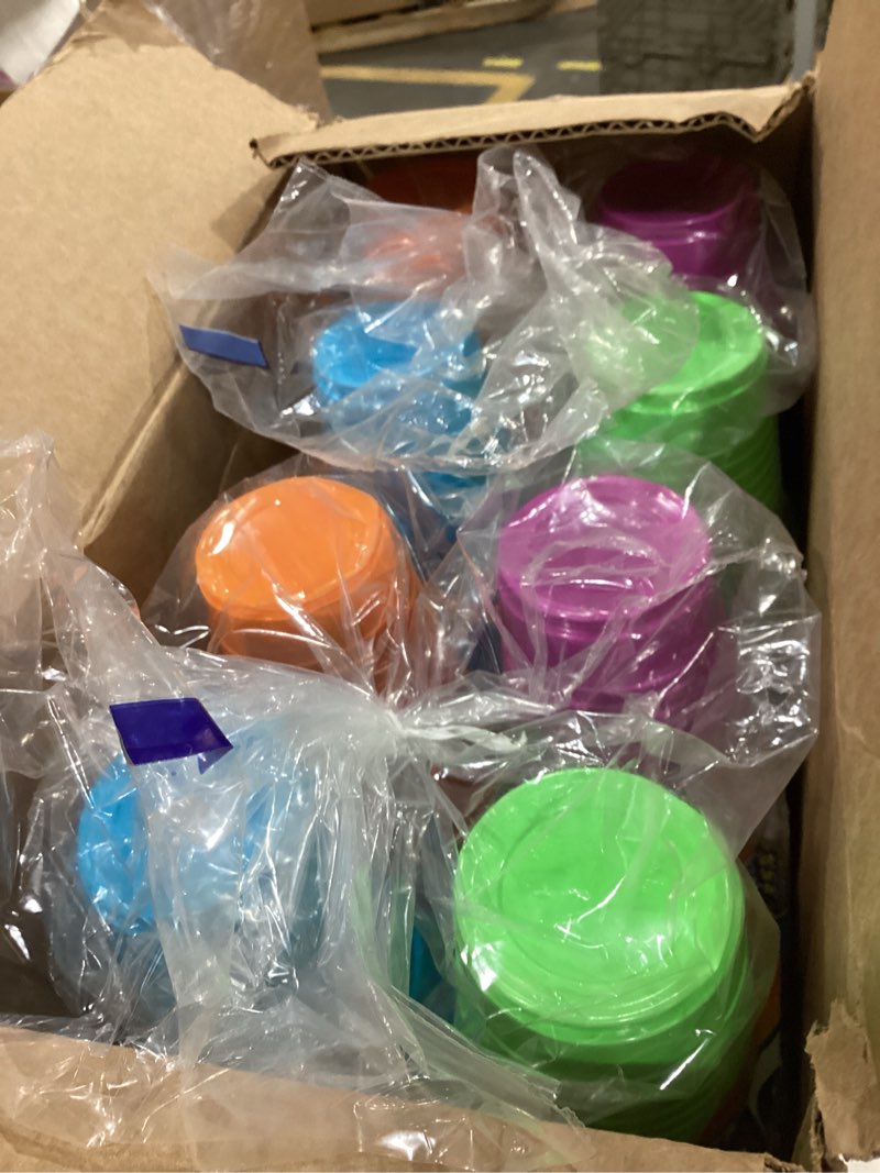 Condition photo showing New/Like New for hefty everyday 16 oz disposable party cups