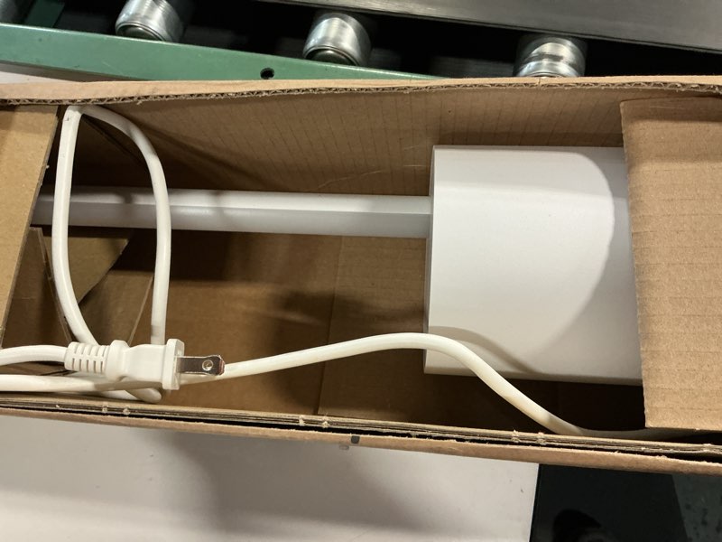 Condition photo showing Good Condition for Philips Hue Signe Smart Floor Lamp, White - White and Color Ambiance LED Color-Changing Light - 1 Pack - Indoor - Control with Hue App - Works with Alexa, Google Assistant, and Apple Homekit