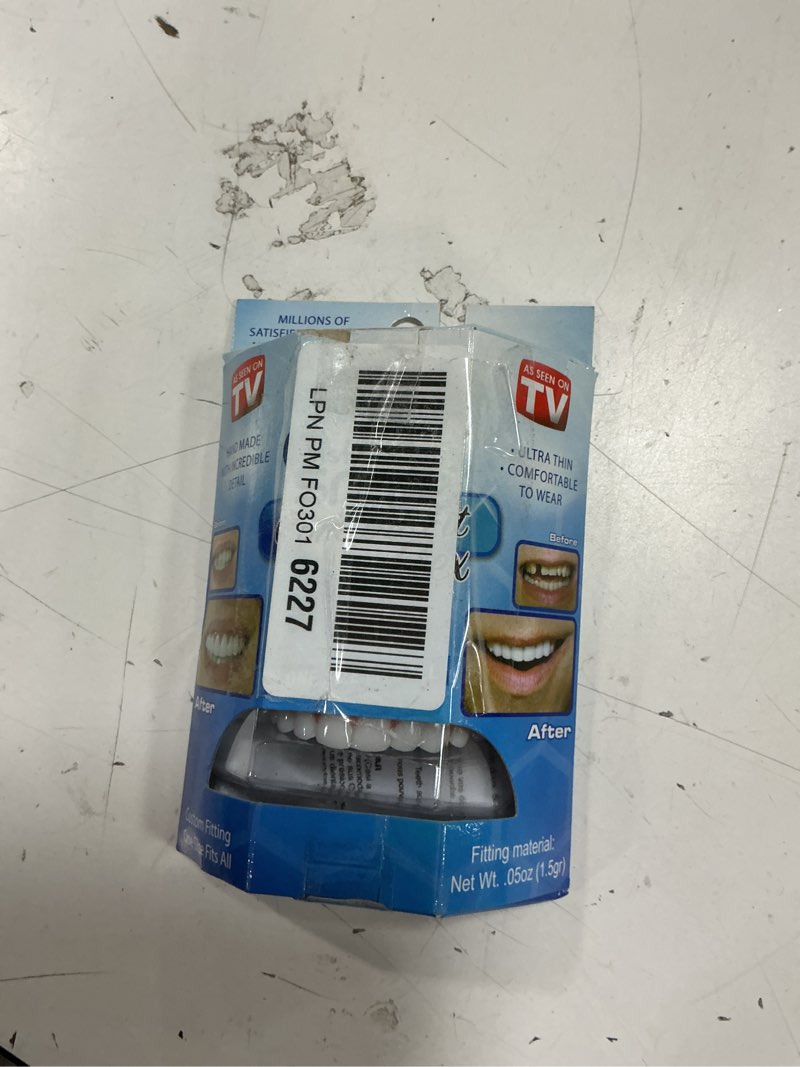Condition photo showing New/Like New for Instant Smile Comfort Fit Flex - Bright Shade - Upper Veneer Cosmetic Teeth