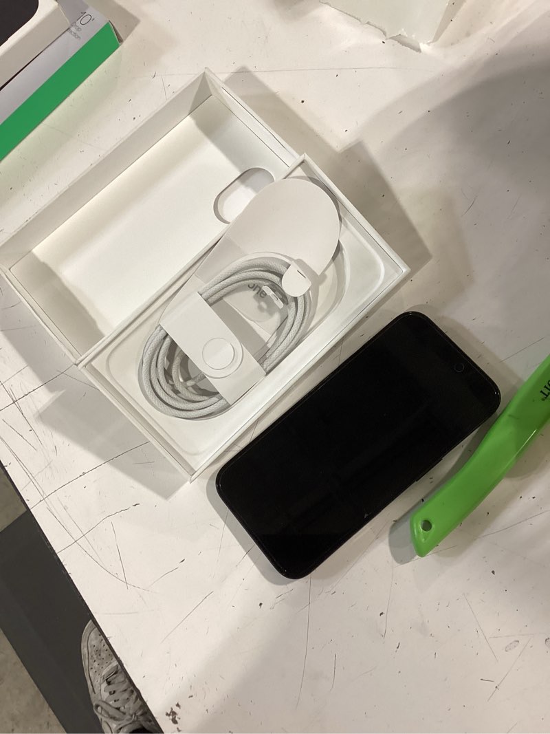 Condition photo showing Good Condition for apple iphone 16