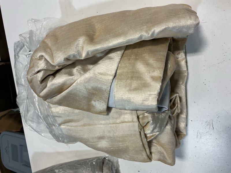 Condition photo showing Good Condition for quince luster velvet room darkening curtain, 48x96, champagne single panel