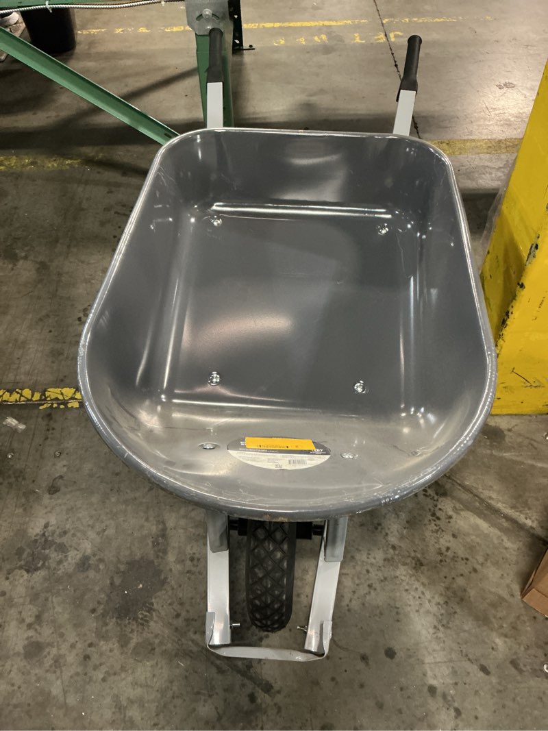 Condition photo showing New/Like New for project source 5.5-cu ft 1 wheel steel push wheelbarrow