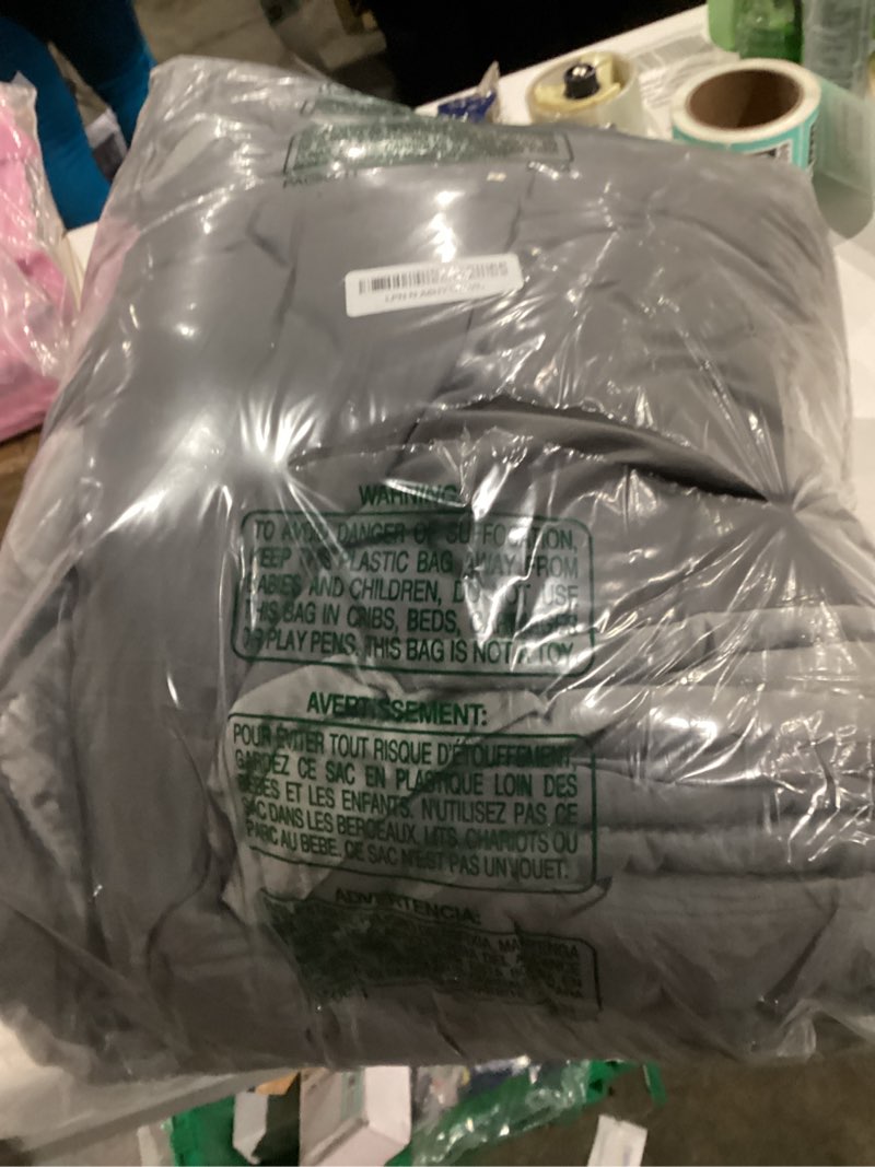 Condition photo showing Good Condition for Sunshine Nicole Metallic Print Comforter Set, Distressed Velvet Face with Metallic Foil Print and Brushed Solid Microfiber Reverse, with Light Weight Soft Poly Fill, 3 Pieces Damask Grey Silver, Queen Damask Grey Queen