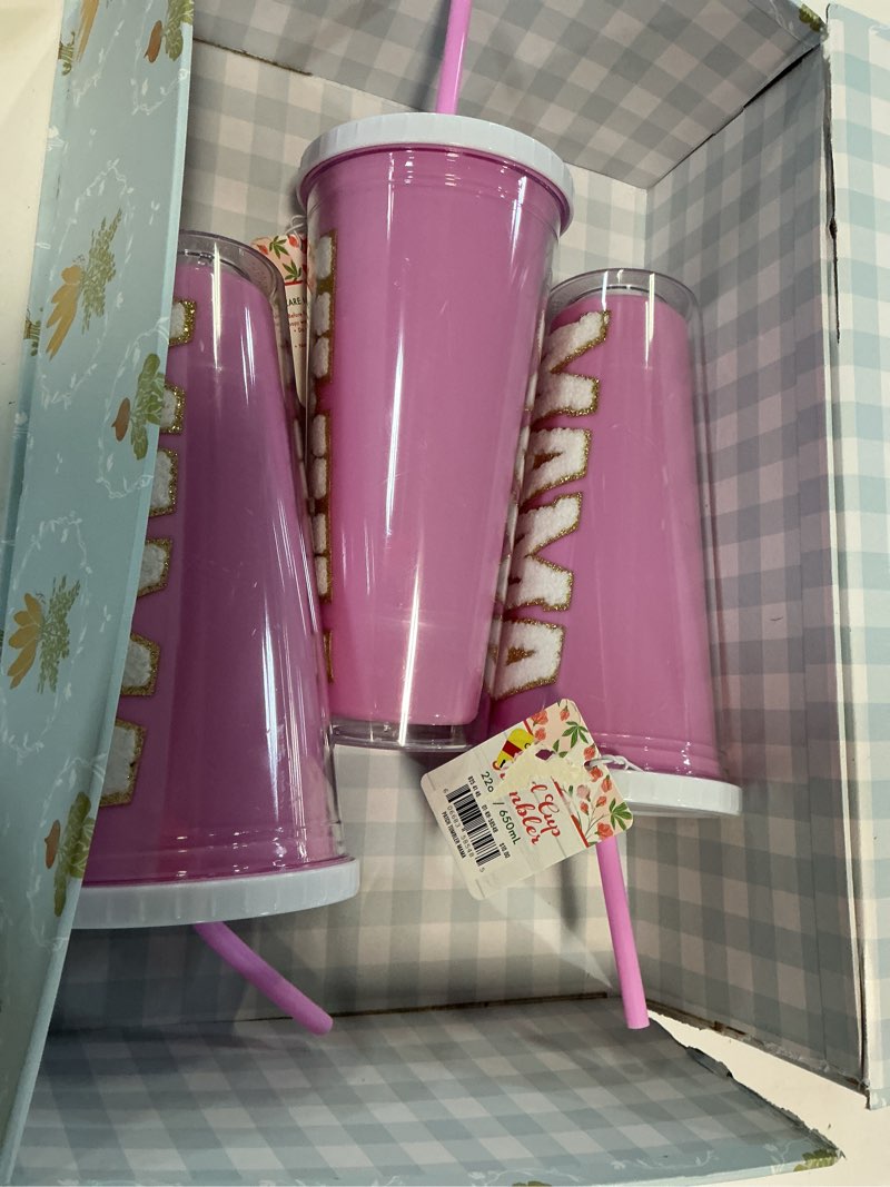 Condition photo showing New/Like New for mama or nana patch 16-oz. tumbler, mamma 3 pcs