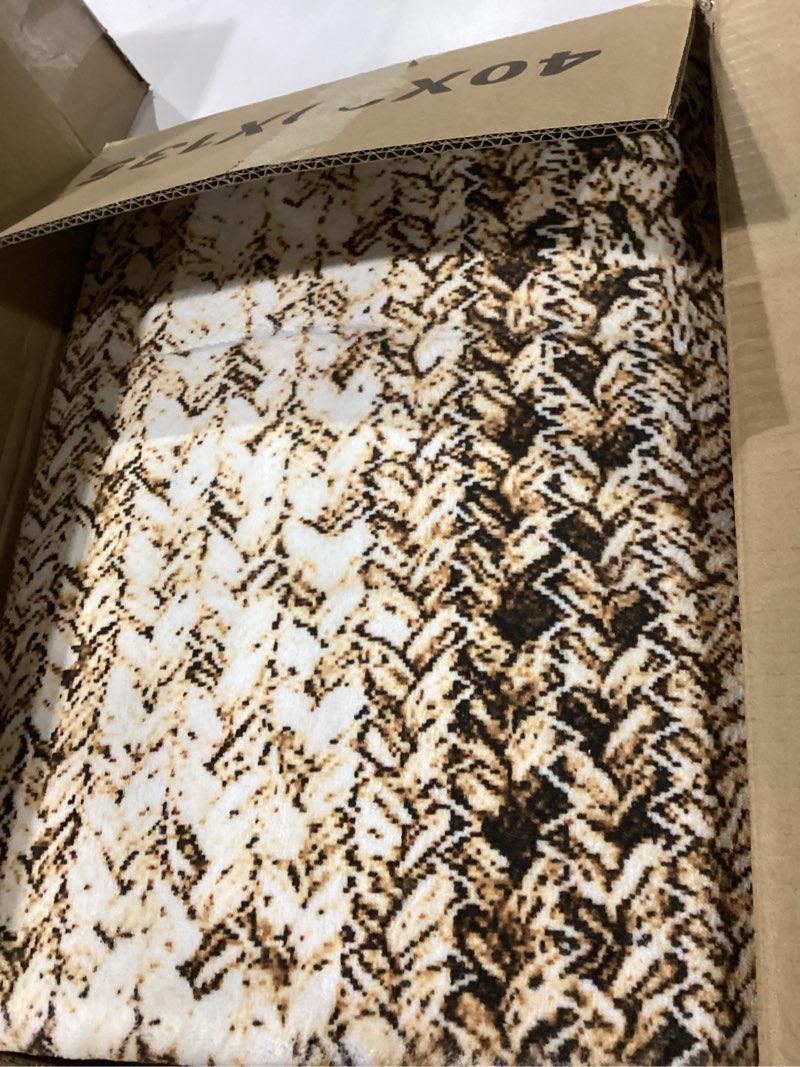Condition photo showing Good Condition for Garvee Washable 2x3 Rugs Modern Braided Print (Not Weave) Door Mat Low Pile Bath Mat Non-Slip Non Shedding Bedroom Small Rug Modern Accent Carpet for Bath Laundry Front Entrance Bedside, Beige Braided | Beige 2' x 3' (Rectangular)