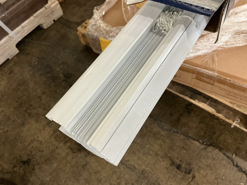 Condition photo showing As Is for LEVOLOR Trim+Go 1-in Slat Width 67-in x 72-in Cordless White Aluminum Room Darkening