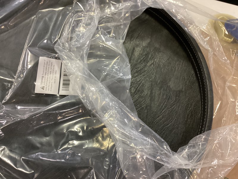 Condition photo showing Good Condition for 20 x 20 inches High-end Luxury Leather Round Oversized Service Tray, Ottoman & Coffee Tray for Family Dinner, Out-of-House Picnic, Party Essential (20 inch Black)