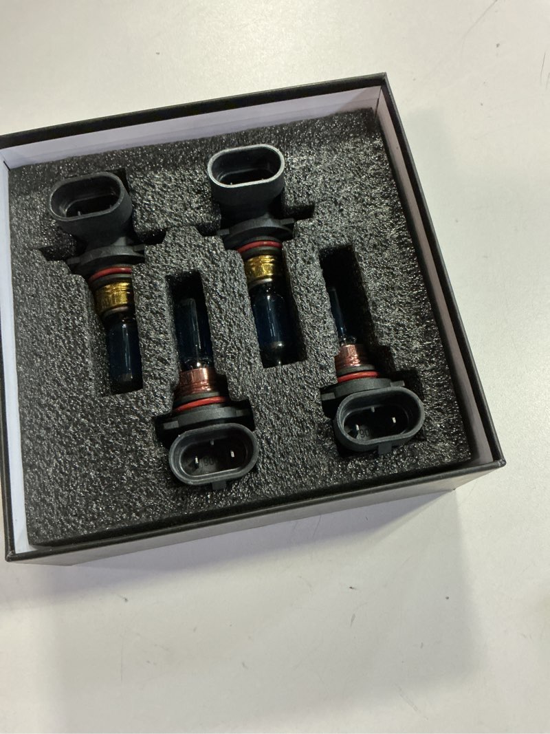Condition photo showing New/Like New for fits for 1999-2010 jeep grand cherokee halogen headlight bulbs combo, ultra bright 5000k white high low beam headlight bulbs, plug and play, 4 pack for 99-10 grand cherokee (high beam+low beam)