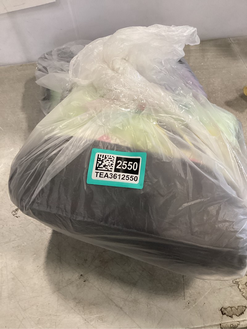 https://lotting-media.assets.bidfta.com/lotting_6f851a46-0d1b-428b-9080-ef6bb6660ed8