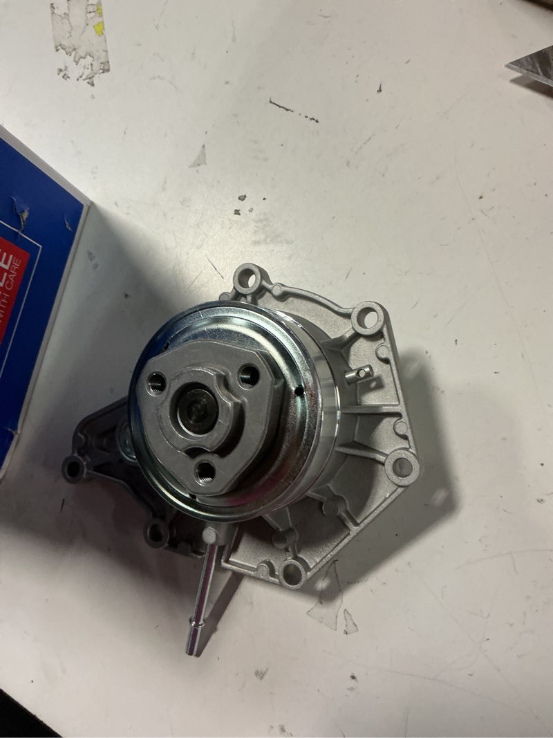 Condition photo showing As Is for engine water pump for vw touareg audi a4 a5 a6 q5 3.0t 06e 121 018 f 06e121018f-