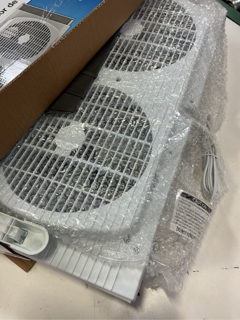 Condition photo showing Good Condition for comfort zone twin window fan with reversible airflow control, 9 inch, auto-locking expanders, 2 speed fan, dual fan, exhaust, airflow 9.84 ft/sec, ideal for home, kitchen, bedroom & office, cz319wt white 9"
