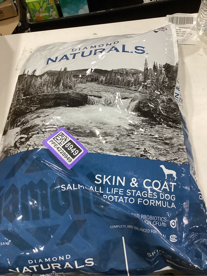 Condition photo showing New/Like New for Diamond Skin & Coat Real Meat Recipe Dry Dog Food with Wild Caught Salmon 30 Pound (Pack of 1) (B079FHJMMG)