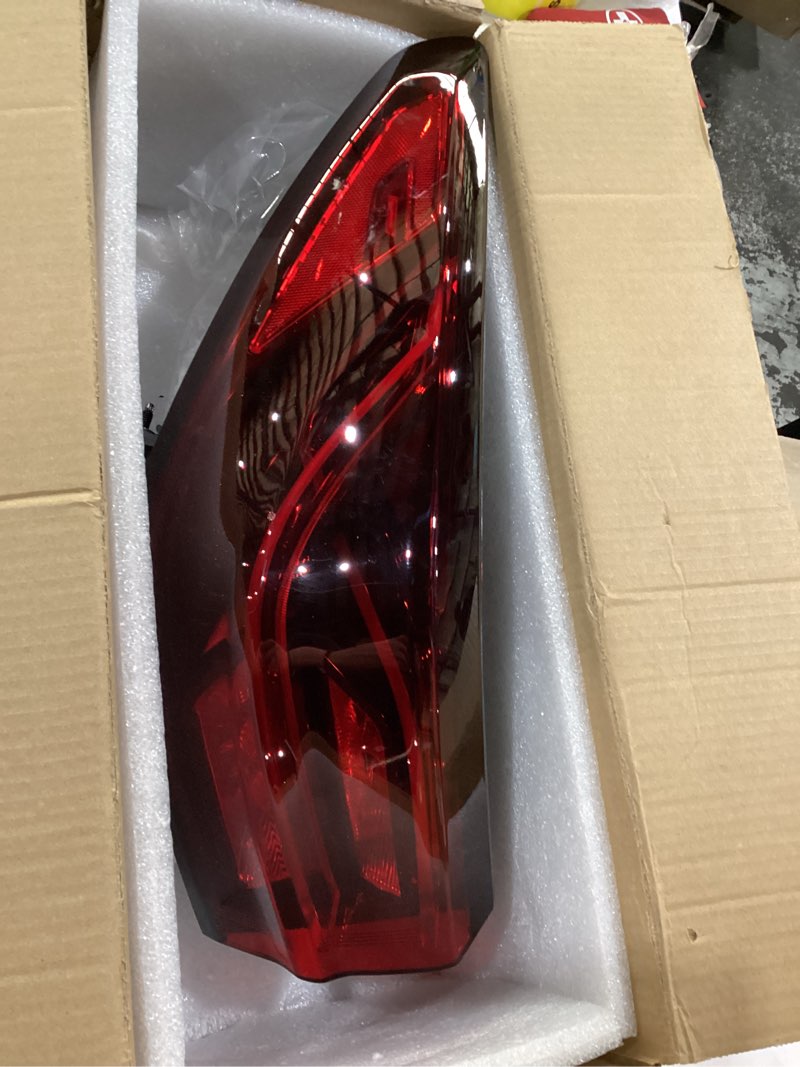 Condition photo showing Good Condition for huray left full led outer tail light fit for chevy blazer 2023 2024 2025 lh taillight back lamp rear brake lamp assembly oe style replacement for 85039998 (driver side) lh(driver side)