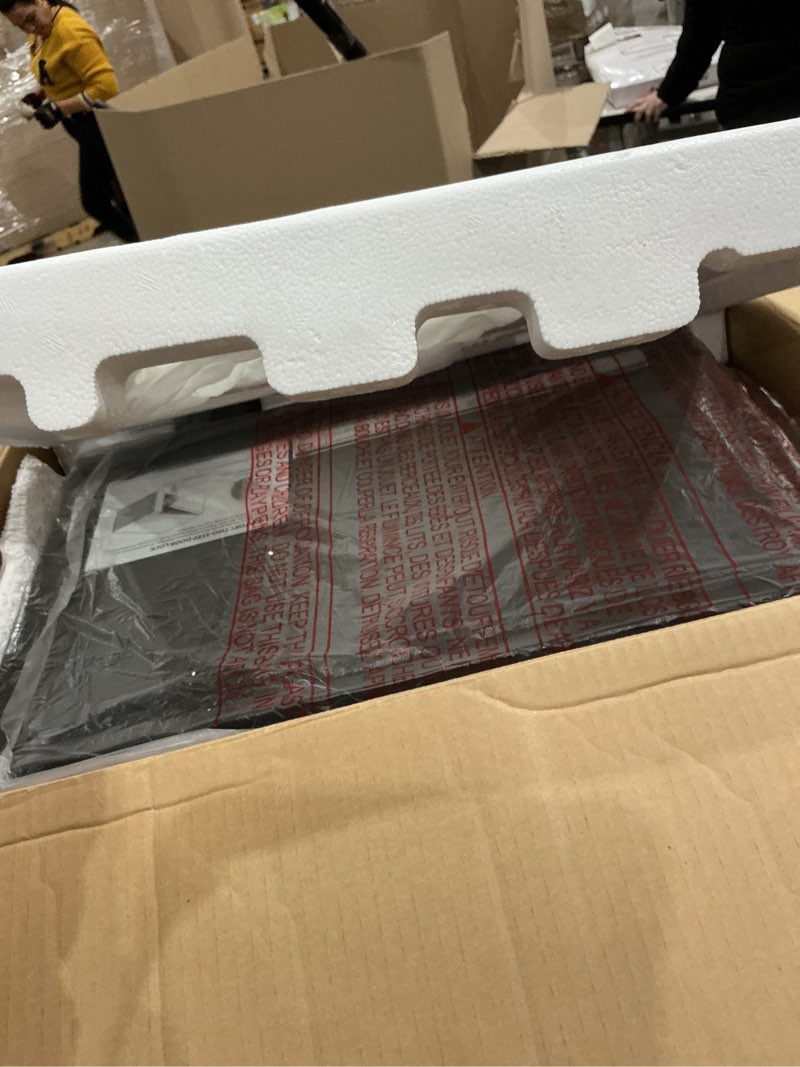 Condition photo showing Good Condition for toshiba em131a5c-bs countertop microwave ovens 1.2 cu ft, 12.4" removable turntable smart humidity sensor 12 auto menus mute function eco mode easy clean interior black color 1000w 1.2 cu.ft