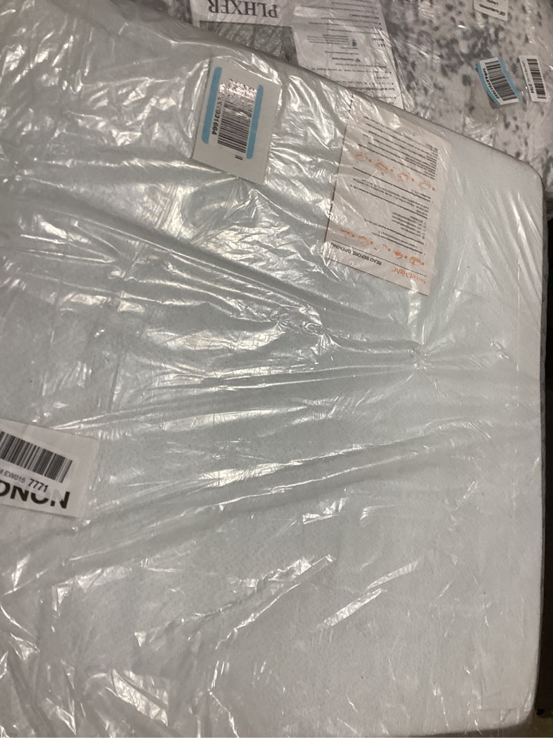 Condition photo showing Good Condition for Sweetnight Tri Folding Mattress - 4-inch Single Size Foldable Mattress with a Collapsible and Washab