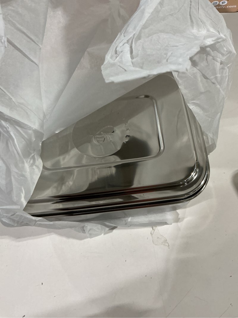 Condition photo showing Good Condition for stainless steel bento box + condiment container - green, 27oz / 0.8 l | everusely metal lunch box, leakproof sauce container, 3 compartment snack organizer for travel, freezer & dishwasher safe green 27oz / 0.8 l