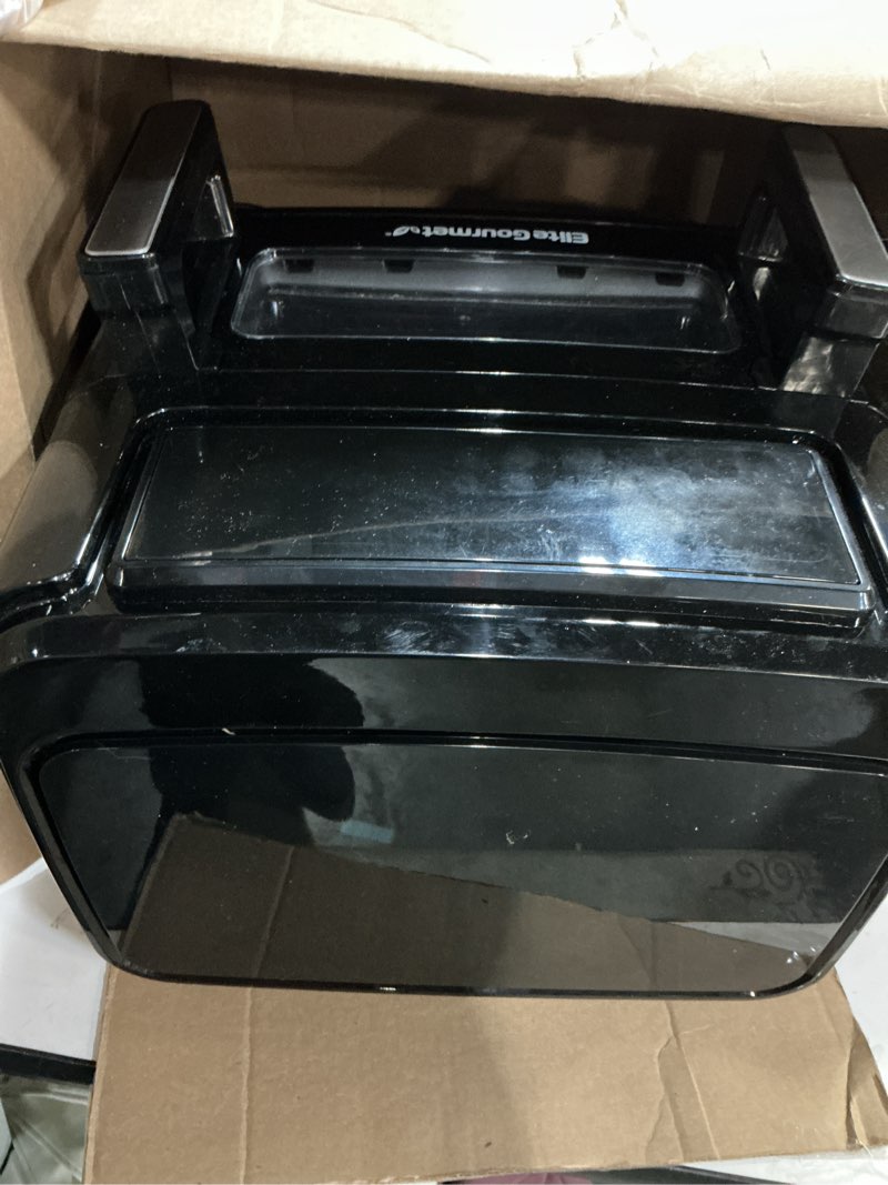 Condition photo showing Good Condition for Elite Gourmet Dual Zone Air Fryer Oven, 11QT Capacity with Divider, PFAS Free Nonstick, SYNC FINISH, 10 Preset Functions, Bake, Roast, Broil, Air Fry, Toast, Dehydrate, 1600W, with 25 Recipes, Black 11 Quart Black