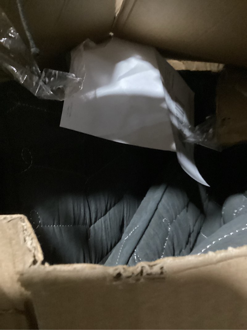 Condition photo showing New/Like New for premium foam 3.2" thick japanese futon floor mattress - queen size 60"x80" 100% high-density foam,comfortable sleeping pad,tatami mat for dorm,bedroom or guest room?boys girls dormitory pads(black) black queen( 80 x 60 )