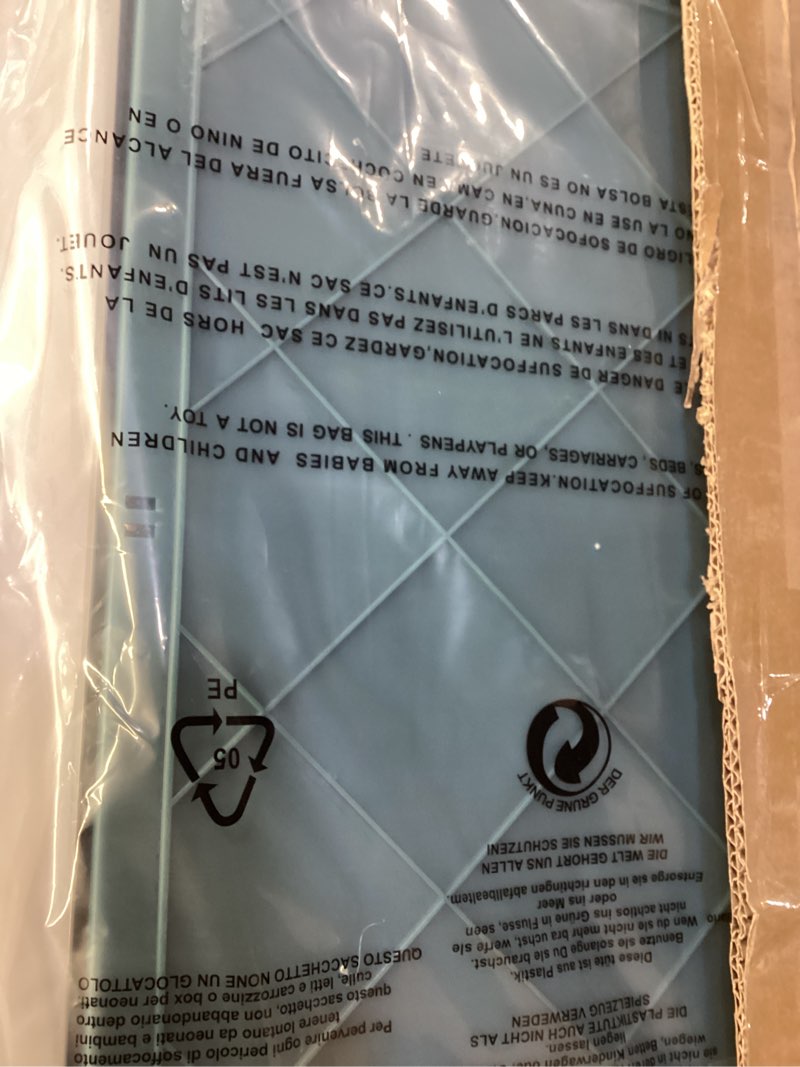 Condition photo showing New/Like New for Crates for Storage, Collapsible Plastic Basket for Organizing, Shopping and Storage, 24L Foldable Crate with Handles, Deepblue