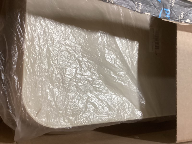 Condition photo showing Good Condition for Extra Large Cat Litter Box with High Sides,Cats Boxes for Indoor Cats,Cat Litter Pan for Kitty,Litter Box with Low Entry,Easy to Clean,Anti-Splashing,23.6" x15.7" x5.9" (Green)