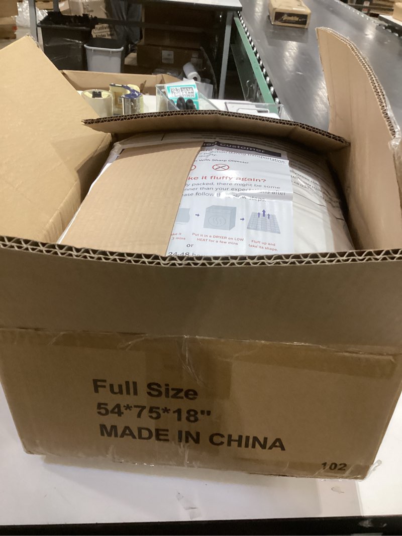Condition photo showing New/Like New for coonp full mattress topper, extra thick pillowtop, cooling plush mattress pad cover cotton top bed topper protector with 8-21 inch deep pocket white full