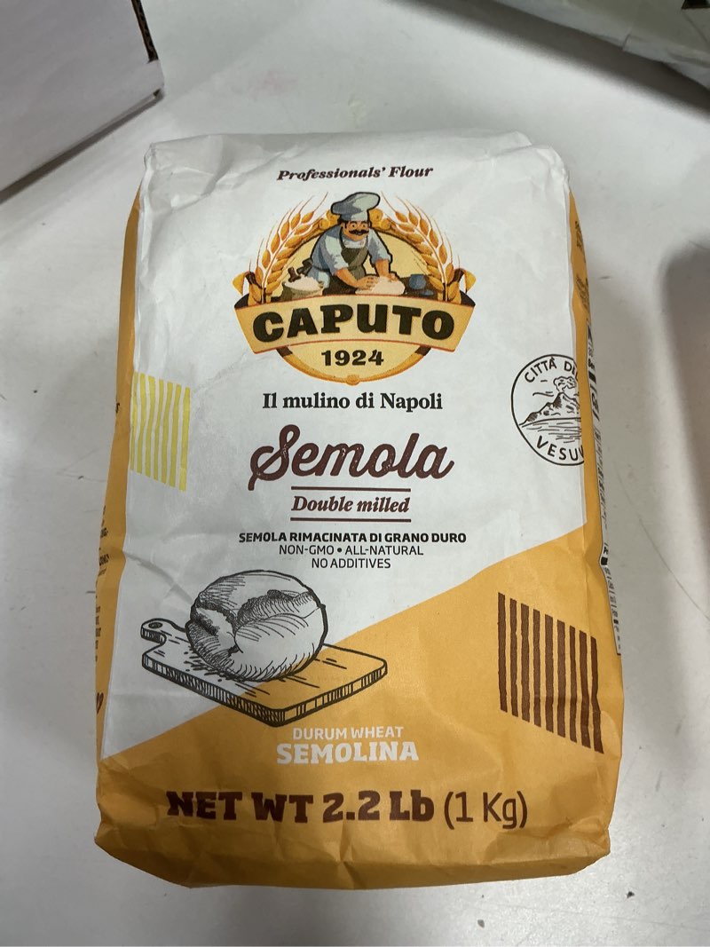 Condition photo showing New/Like New for Antimo Caputo Semola Di Grano Duro Rimacinata Semolina Flour 2.2LB (1kg), Bag - All Natural Dough for Fresh Pasta - f 1)
