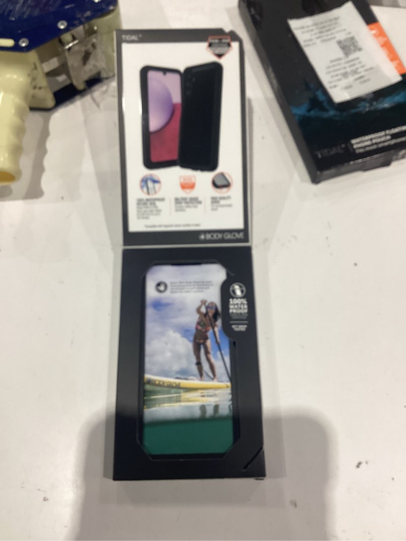 Condition photo showing Good Condition for body glove waterproof tidal phone case for samsung galaxy a17 5g - black/clear