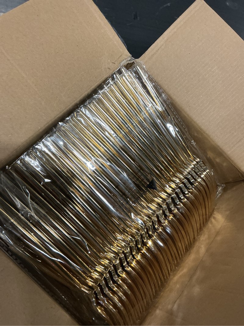 Condition photo showing Good Condition for sut 200pcs gold plastic forks and spoons heavy duty set, gold disposable silverware, gold cutlery, disposable utensils, plastic flatware includes 100 forks, 100 spoons for party gold 200