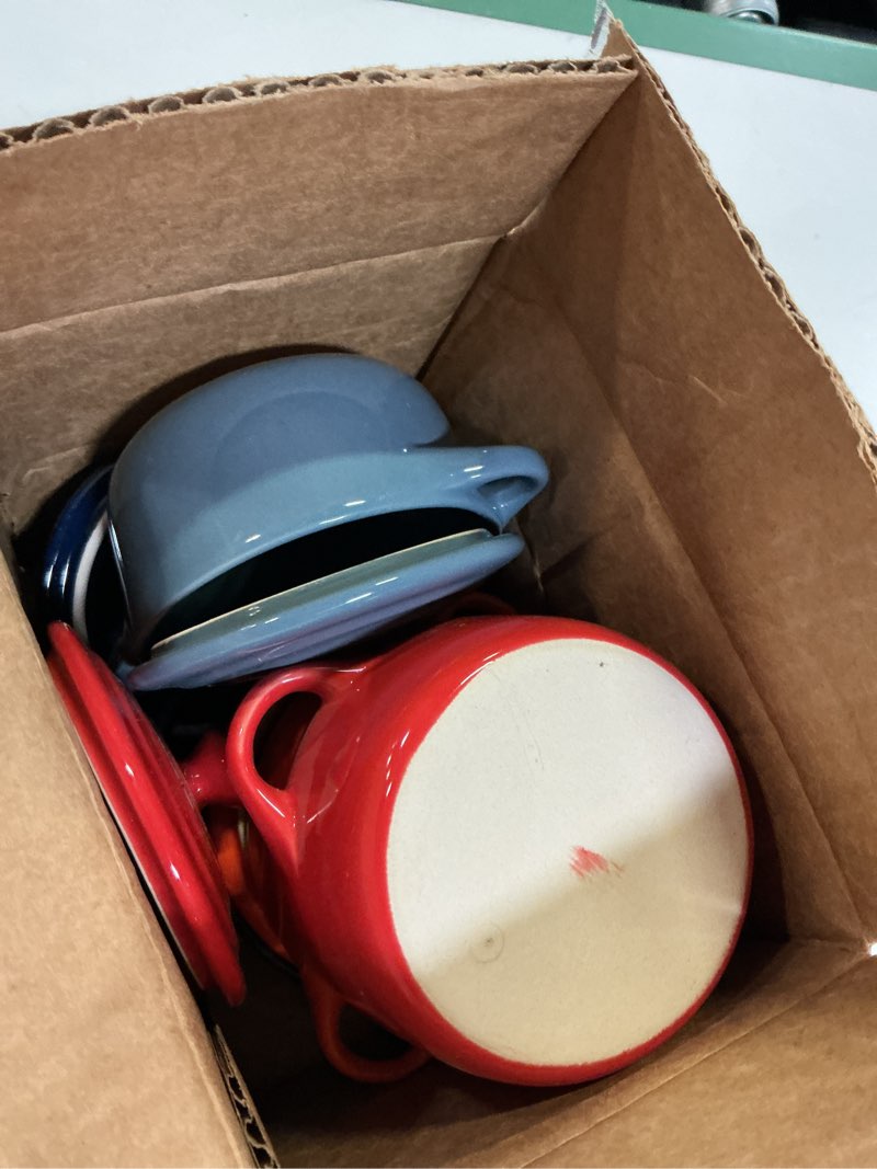 Condition photo showing Good Condition for jucoan 4 pack porcelain ramekin with lids and handles oven safe, 8 oz round ramekins souffle creme brulee baking dish, pudding custard dish, individual servings mini casserole dishes, 4 colors