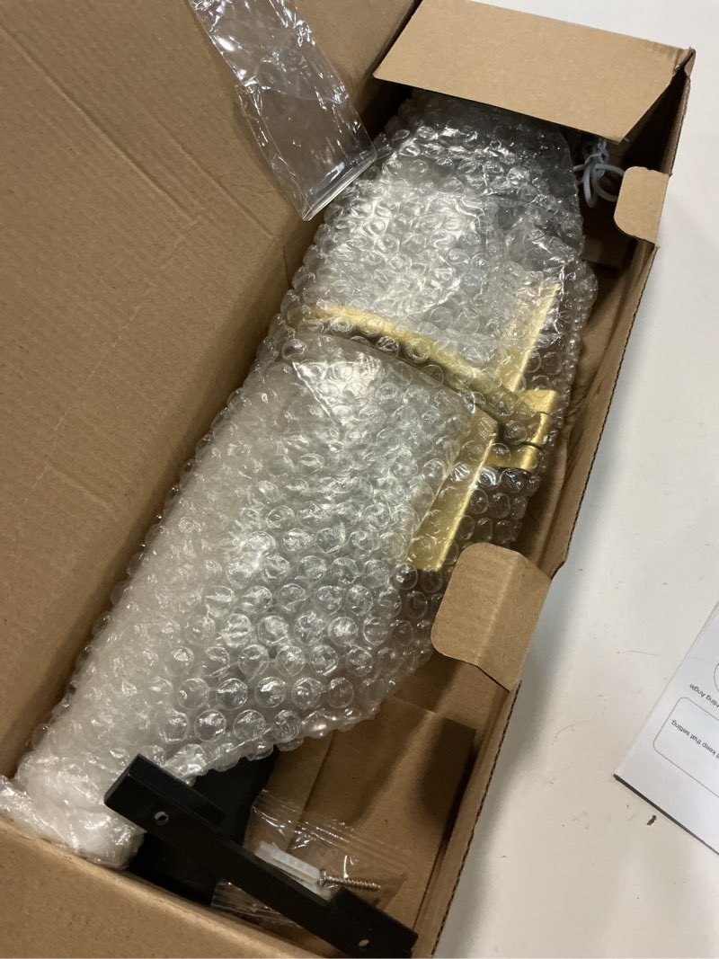 Condition photo showing Good Condition for picture lights for wall, 16.5\" rechargeable art light with remote & timer, 5200mah battery operated poster lights, 3 color modes & 3 brightness levels for pictures, gallery, frame (1 pack)