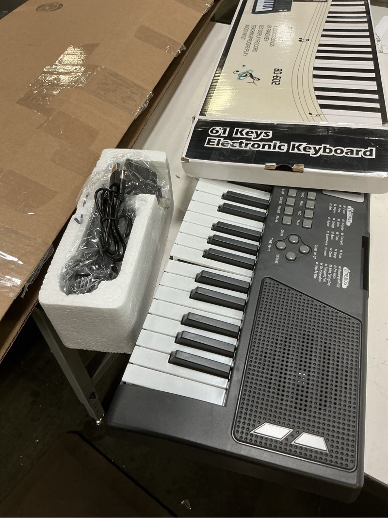 Condition photo showing Good Condition for 61 key piano keyboard - Electric Keyboard Piano with Microphone, Music Stand, Built-In Speakers - Portable Digital Piano for Beginners, Ideal Gift & Learning