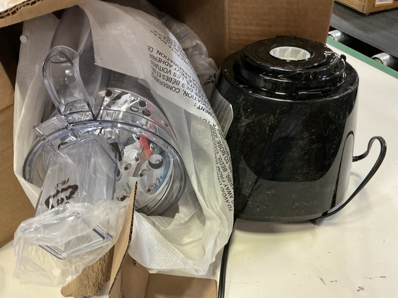 Condition photo showing As Is for amazon basics food processor and vegetable chopper, 10 cup bowl, 2-speed, 500 watt motor, black