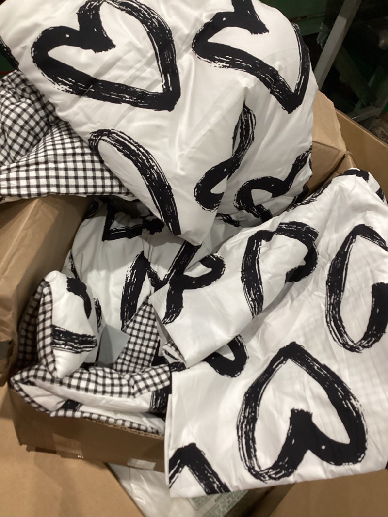 Condition photo showing As Is for wellboo love comforter sets king black and white bedding comforters cotton women girls heart shaped bed quilts brush ink love pattern quilts adults girls modern kawaii black white dorm comforters white love (we don’t know the size)