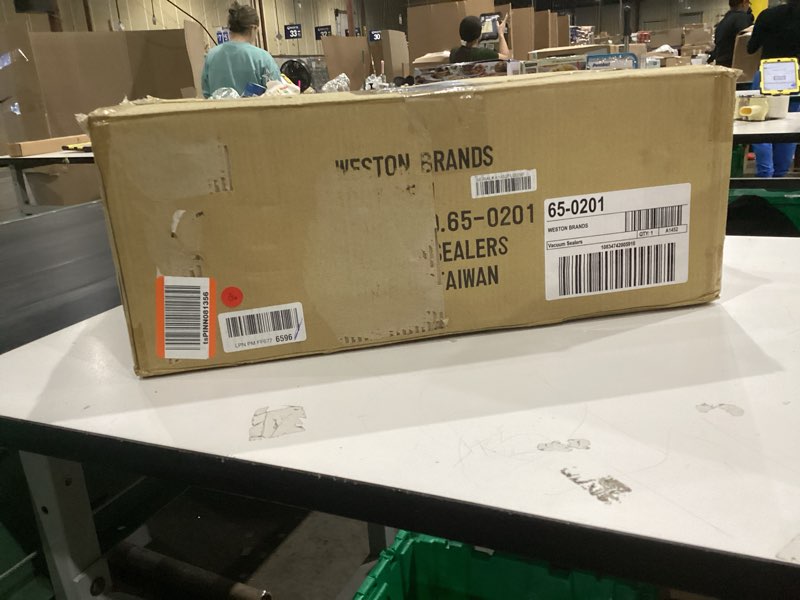 Condition photo showing Good Condition for Weston Brands Vacuum Sealer Machine for Food Preservation & Sous Vide, Extra-Wide 5mm Bar for Sealing Bags up to 16" Wide, 935 Watts, Commercial Grade Pro 2300, Stainless Steel (65-0201)