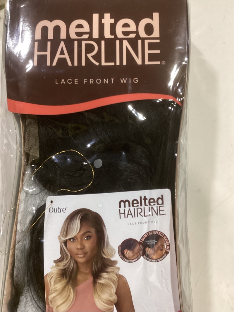 Condition photo showing Good Condition for Outre Lace Front Wig - Melted Hairline - Casella (OFF BLACK 1B)