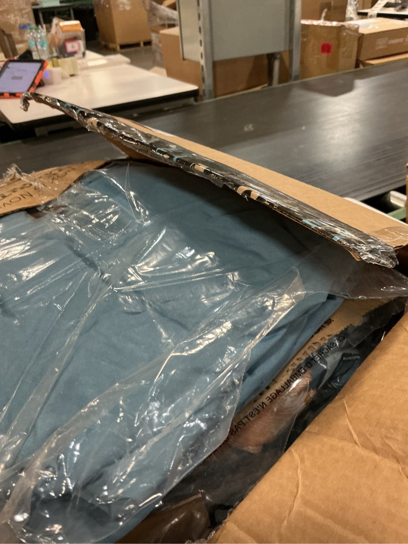 Condition photo showing Good Condition for casaagusto king size comforter set - 7 pieces blue floral bedding sets, king bed in a bag with botanical butterfly comforter, sheets, pillowcases & shams for all seasons blue butterfly&floral king